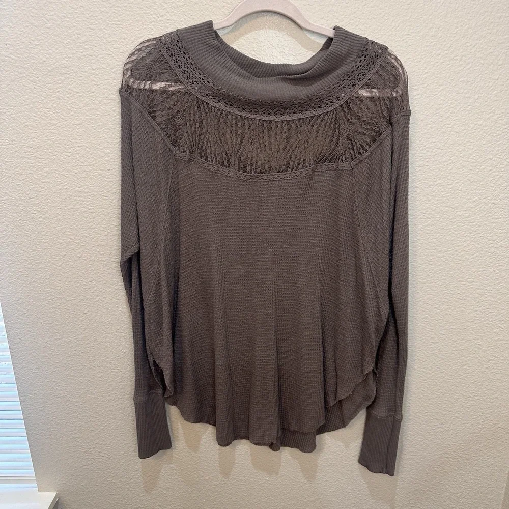 Free People Spring Valley Thermal Top Taupe Lace Waffle Knit S Boho Casual Comfy